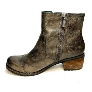 Aetrex Autumn Gray Ankle Boots | 7